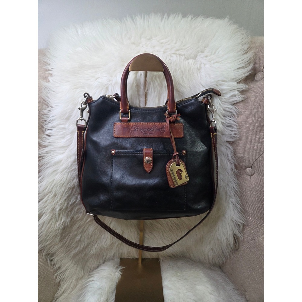 DB105 Dooney & Bourke Florentine Vacchetta leather